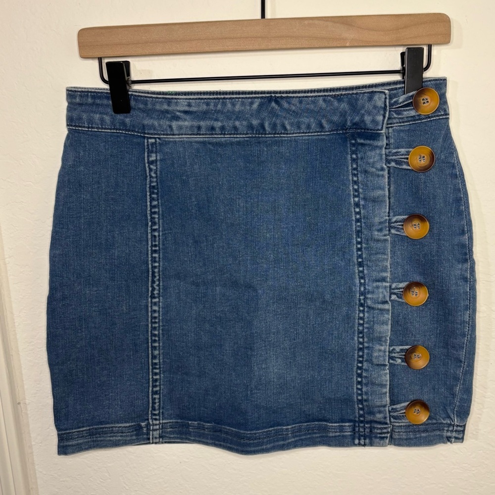 Free People Little Daisies Denim Mini Skirt size 2